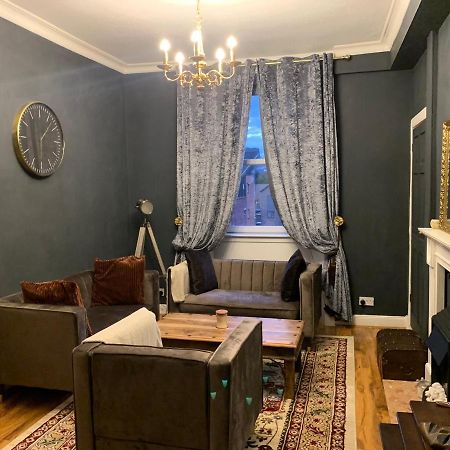 Glamours Stylish Victorian Apartment Near City Centre EDI Kültér fotó