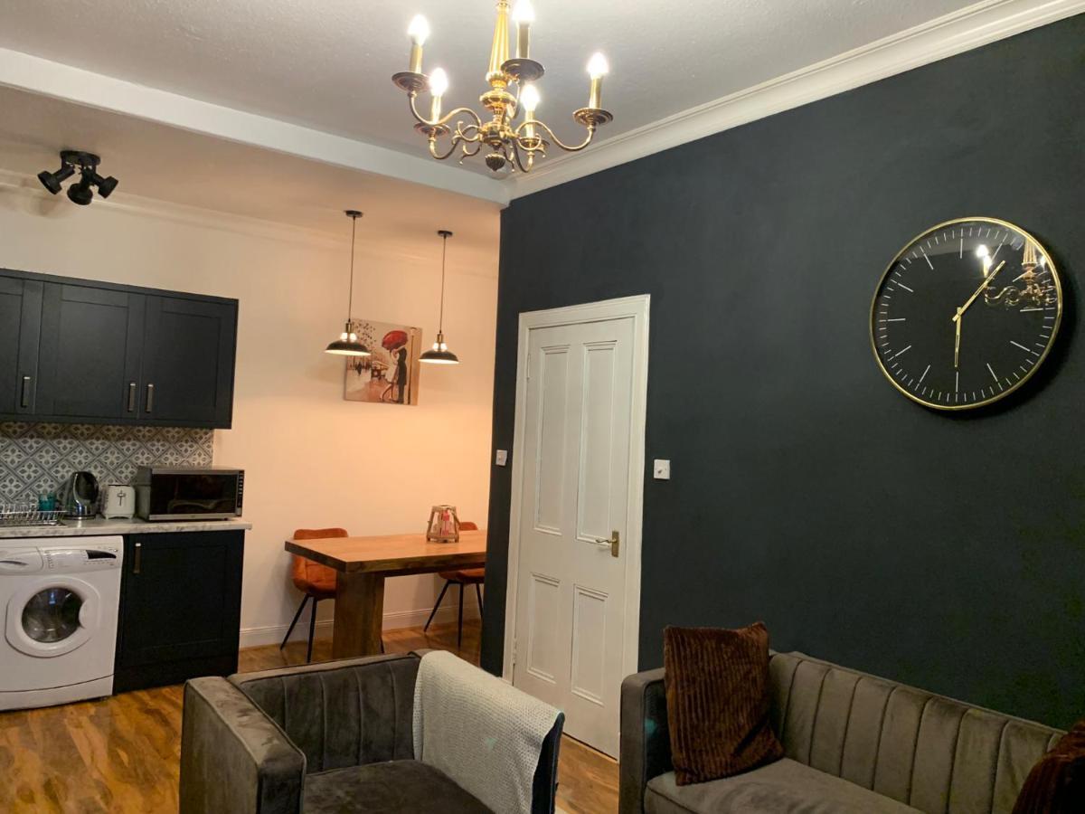 Glamours Stylish Victorian Apartment Near City Centre EDI Kültér fotó